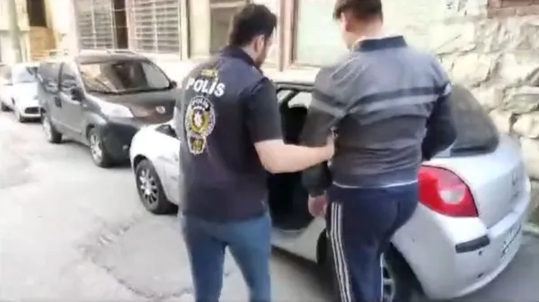 Emniyetten 37 ilde eş zamanlı TikTok operasyonu! 120 kişi yakalandı | Bakan Ali Yerlikaya: 4 binden fazla hesap incelendi - 13