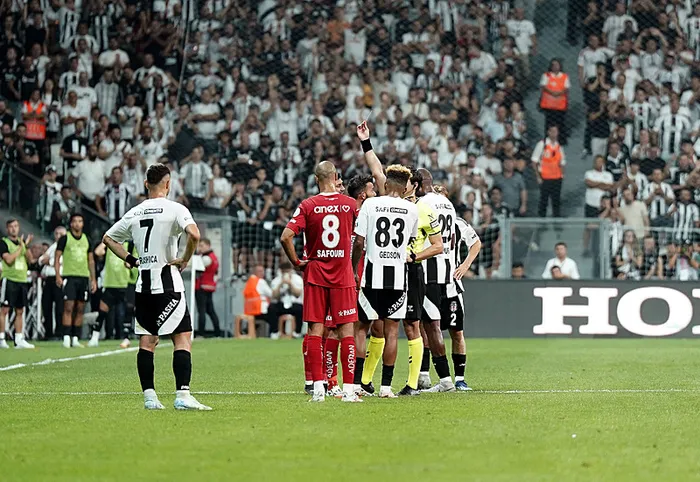 VAR kayıtları açıklandı! Galatasaray, Fenerbahçe ve Beşiktaş karşılaşmaları... | İptal edilen gollerdeki diyaloglar...
