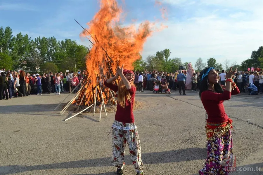 Hıdırellez duası okunuşu ve faziletleri | Hıdırellez Bayramında ne zaman, nasıl dilek dilenir? Gül ağacına dilek asma adeti yapılışı 3