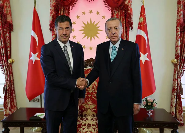 ak-parti-genel-baskanvekili-yildirim-sinan-oganin-baskan-erdogane-iliskin-ilk-aciklama-ayni-goruslerdeyiz-1684772861561.jpg AK Partili Binali Yıldırım'dan Sinan Oğan'ın Başkan Erdoğan'a desteğine dair ilk açıklama: Aynı görüşlerdeyiz - 2