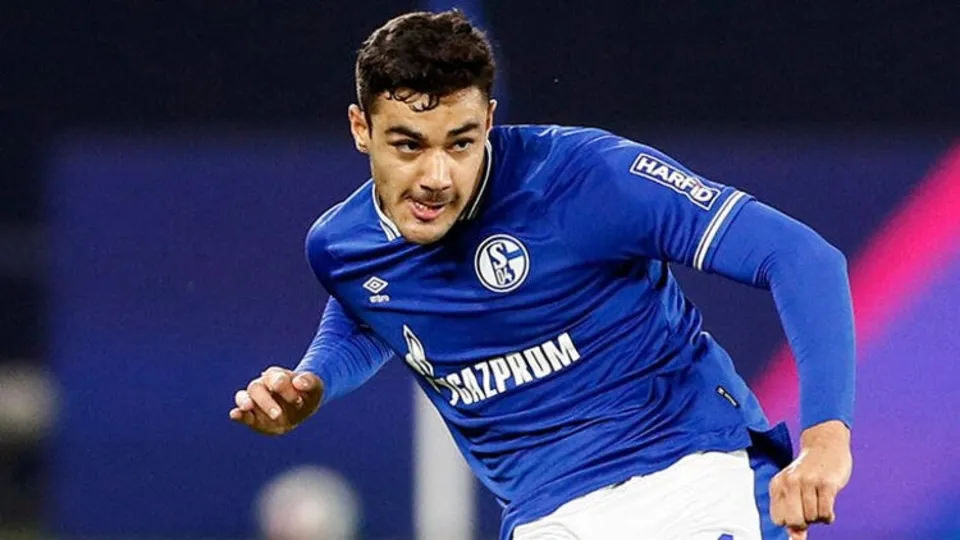 Liverpool'dan Ozan Kabak için çılgın rakam! İşte Galatasaray'ın alacağı pay