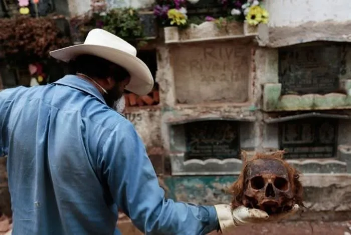Guatemala’da parası ödenmeyen mezarlıklar boşaltılıyor