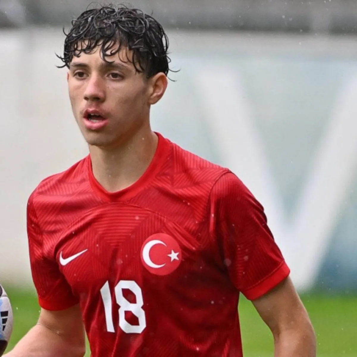 'Benim adım Vatan' deyip ay-yıldızlı formayı seçti!