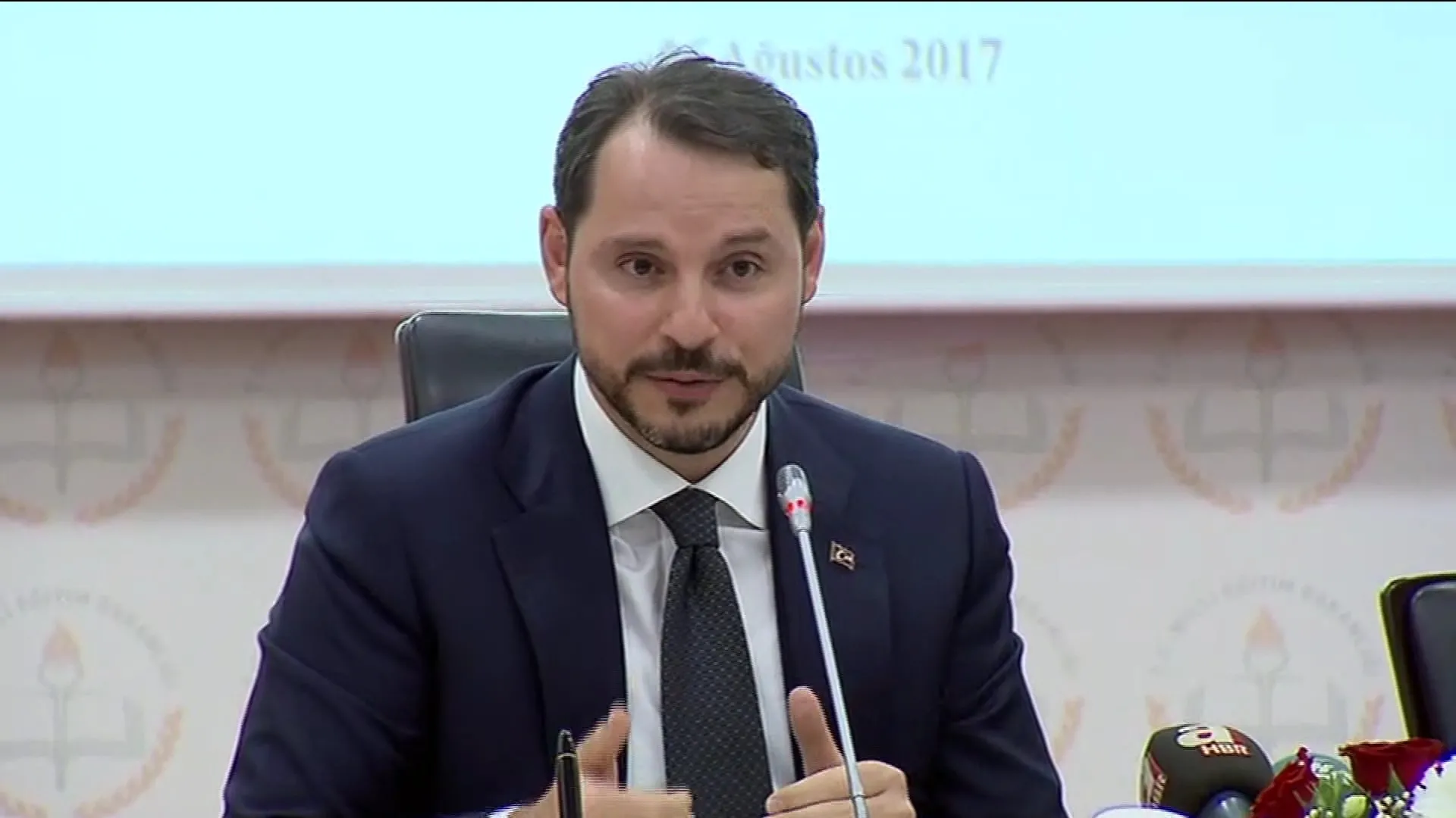 Enerji Bakanı Berat Albayrak: Yenilenebilir enerji okulu dünyada örnek gösterilecek
