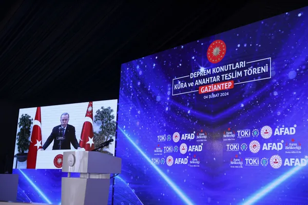 Başkan Erdoğan: Söz verdik yaptık | İslahiye’de deprem konutları teslim edildi