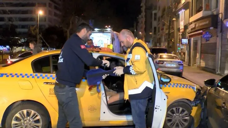 İstanbul’da hızlı giden taksi kaza yaptı, 100 metre savruldu