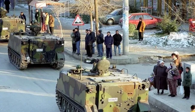 baskan-erdogan-basortusu-karsitlarina-boyle-meydan-okumustu-1664965639645.jpg Başkan Erdoğan başörtüsü karşıtlarına böyle meydan okumuştu - 20