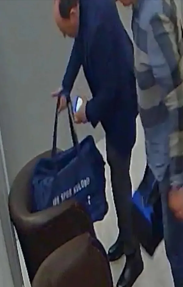 CHP’de para kulesi skandalında yeni görüntüler ortaya çıktı! İBB Spor Kulübü yazılı çantayla para transferi | İBB’nin paraları CHP’ye mi akıyor?