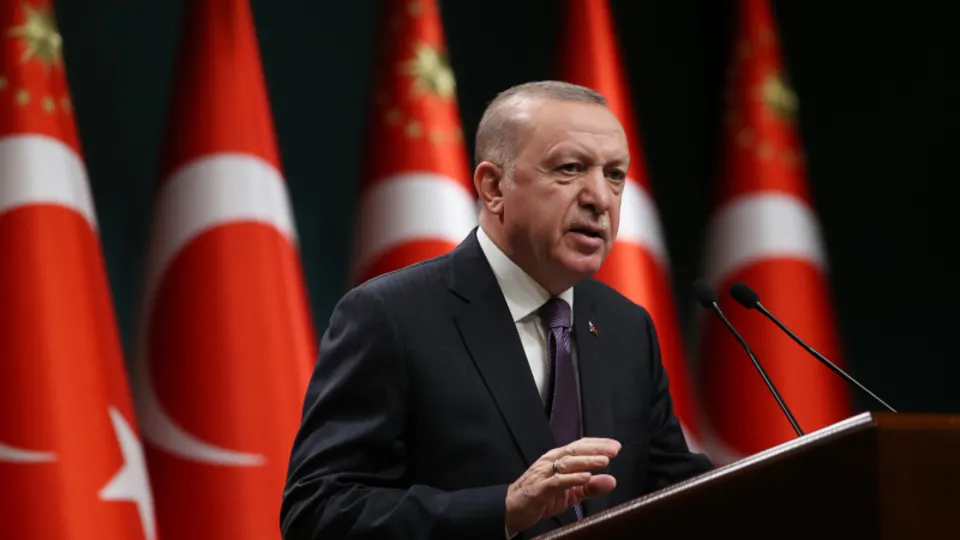 Başkan Erdoğan'dan gençler için yeni hamle! Teknoloji ürünlerine indirim