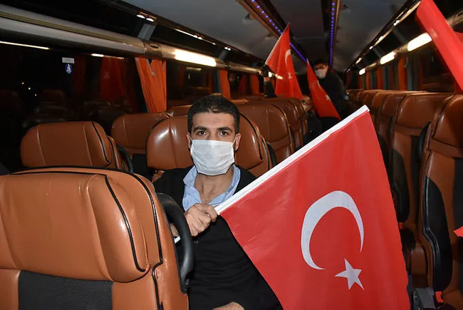Adıyaman'da karantina süresi dolan 655 kişi, evlerine gönderildi - 1
