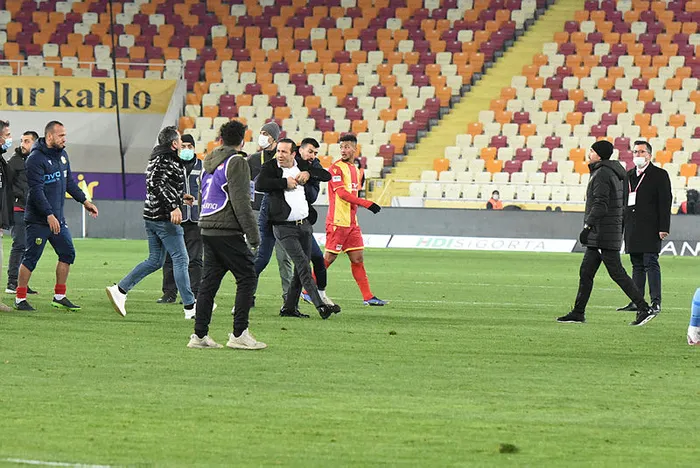 Son dakika: PFDK Adil Gevrek ve Caner Erkin’in cezasını açıkladı