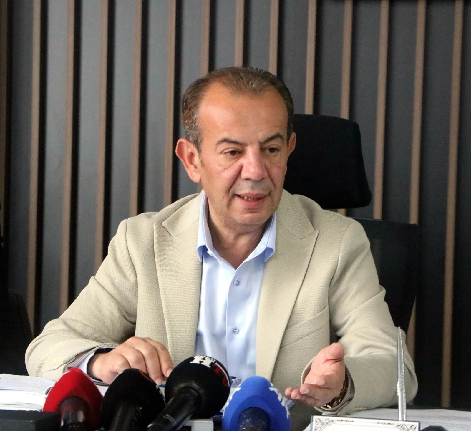 CHP’li Özcan’ın vakfında kurban bağış skandalı! Paraları toplayıp tek bir kesim bile yapılmadı