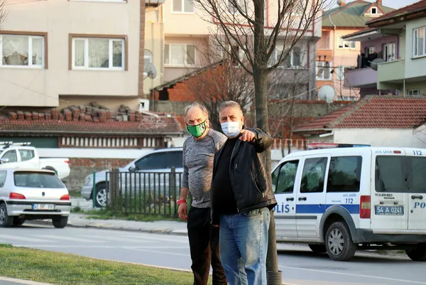 1617471127157.jpg "Ben daha ölmedim mi?" diyerek kendini başka bir aracın altına attı! Sakarya'da akıllara durgunluk veren olay - 1