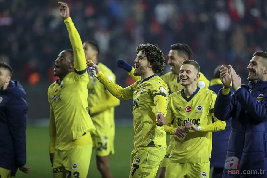 Yıldız isim Fenerbahçe'den ayrılıyor! İşte yeni takımı 1