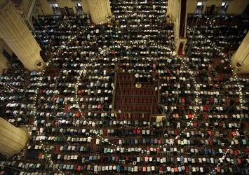 Ankara'da bayram namazı kaçta kılınacak? 2025 Ramazan Bayramı namaz vakitleri