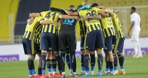 Fenerbahçe’den efsane isme teklif!