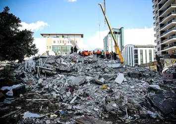 Depremin merkezinde sahte doktor skandalı! 4 gün boyunca...