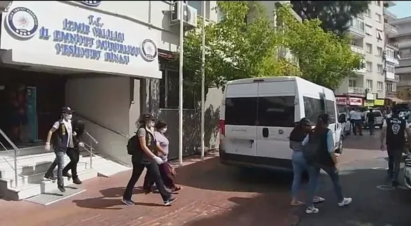 İzmir'de 'ucuz otel' tuzağına operasyon! 18 kişi gözaltına alındı - 3