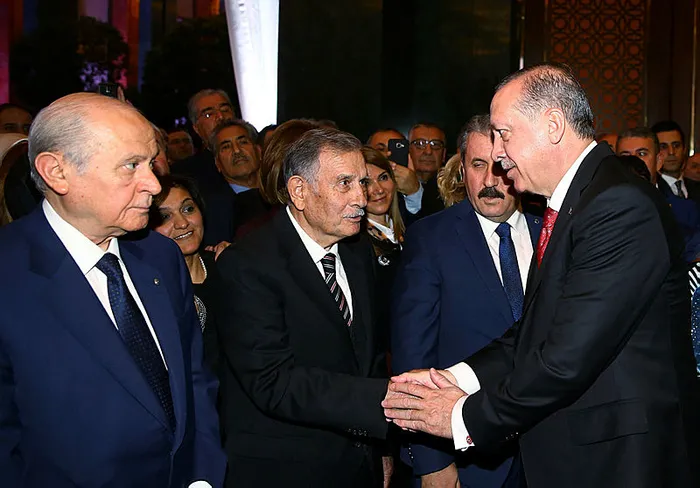 Son dakika: Başkan Erdoğan imzaladı! Erzincan Havalimanı’nın adı değişti