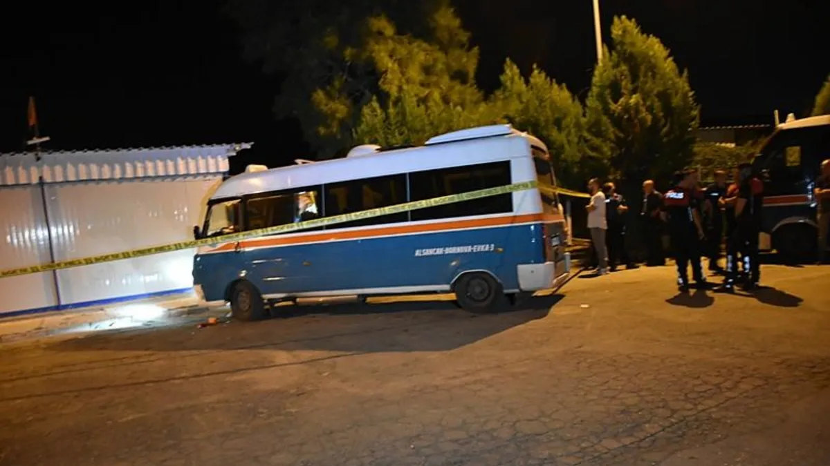 İzmir'de minibüs şoförü saldırıya uğradı ! 1 ölü