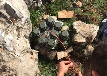 Afrin'de yasaklı anti-personel mayınları ele geçirildi