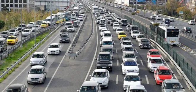 Sürücüler dikkat! İstanbul’da bazı yollar trafiğe kapatıldı