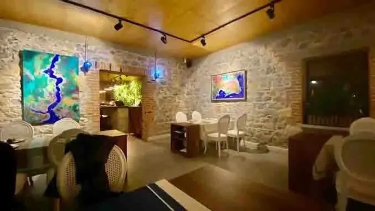 CHP'li Ekrem İmamoğlu'nun babasının kiraladığı tarihi bina rant kapısı oldu! 350 yıllık kültür mirasını alkollü restorana çevirdiler