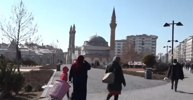Sivas'ta 95 yılın sıcaklık rekoru kırıldı - 2