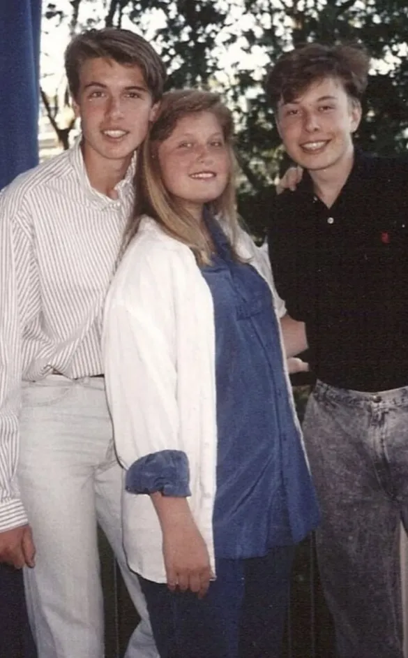 maye-musk-air-force-oneda-elon-muskin-annesinin-yolculugu-ortaligi-karistirdi-1741171945071.jpg Foto: Arşiv