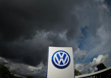 Volkswagen müşterilerine test aracı sattı!