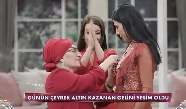 gelinim-mutfakta-16-aralik-puan-durumu-gelinim-mutfakta-bu-hafta-kim-birinci-oldu-gelinim-mutfakta-7-altin-bil-1671286197811.jpg GELİNİM MUTFAKTA 16 ARALIK PUAN DURUMU | Gelinim Mutfakta bu hafta kim birinci oldu? Gelinim Mutfakta 7 ALTIN bileziği kim aldı? - 3