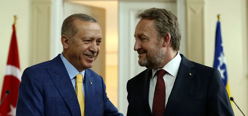 "Erdoğan, İslam bayrağını gururla taşıyor"