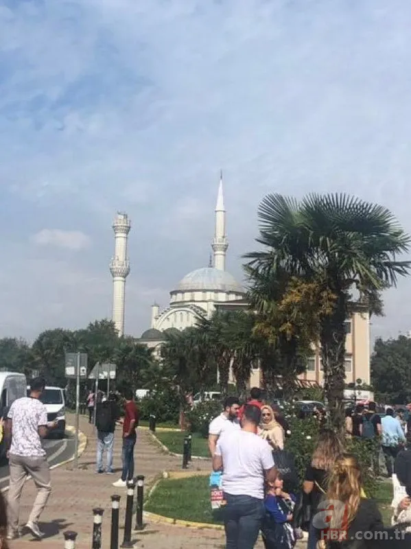 İstanbul'da deprem paniği! Vatandaş sokağa döküldü 13