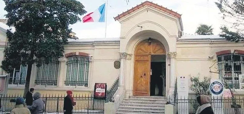 Fransa Da Ozel Casusluk Egitimi Sok Ayrintilar Ortaya Cikti