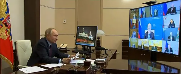 turkiye-tatili-basini-yakti-putin-kontrolden-cikti-herkesin-onunde-asagiladi-1673515291799.jpg Türkiye tatili başını yaktı! Putin kontrolden çıktı: Herkesin önünde aşağıladı - 2