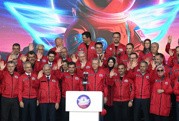 Son dakika | Başkan Erdoğan İzmir TEKNOFEST’te | Dikkat çeken Karabağ mesajı: 30 yıl sonra eve dönenler size dua ediyor