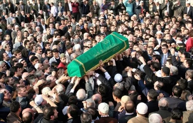 giyabi-cenaze-namazi-nedir-nasil-kilinir-hukmu-nedir-peygamber-efendimiz-tarafindan-giyabi-cenaze-namazi-kilin-1676109058106.jpg Gıyabi cenaze namazı nedir, nasıl kılınır? Hükmü nedir? Peygamber Efendimiz tarafından gıyabi cenaze namazı kılınan devlet başkanı kimdir? - 4
