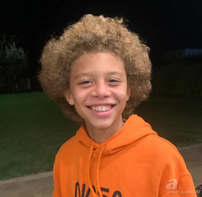 Defne Joy Foster'ın oğlu Can kocaman oldu! Eşi ilk kez anlattı... 9