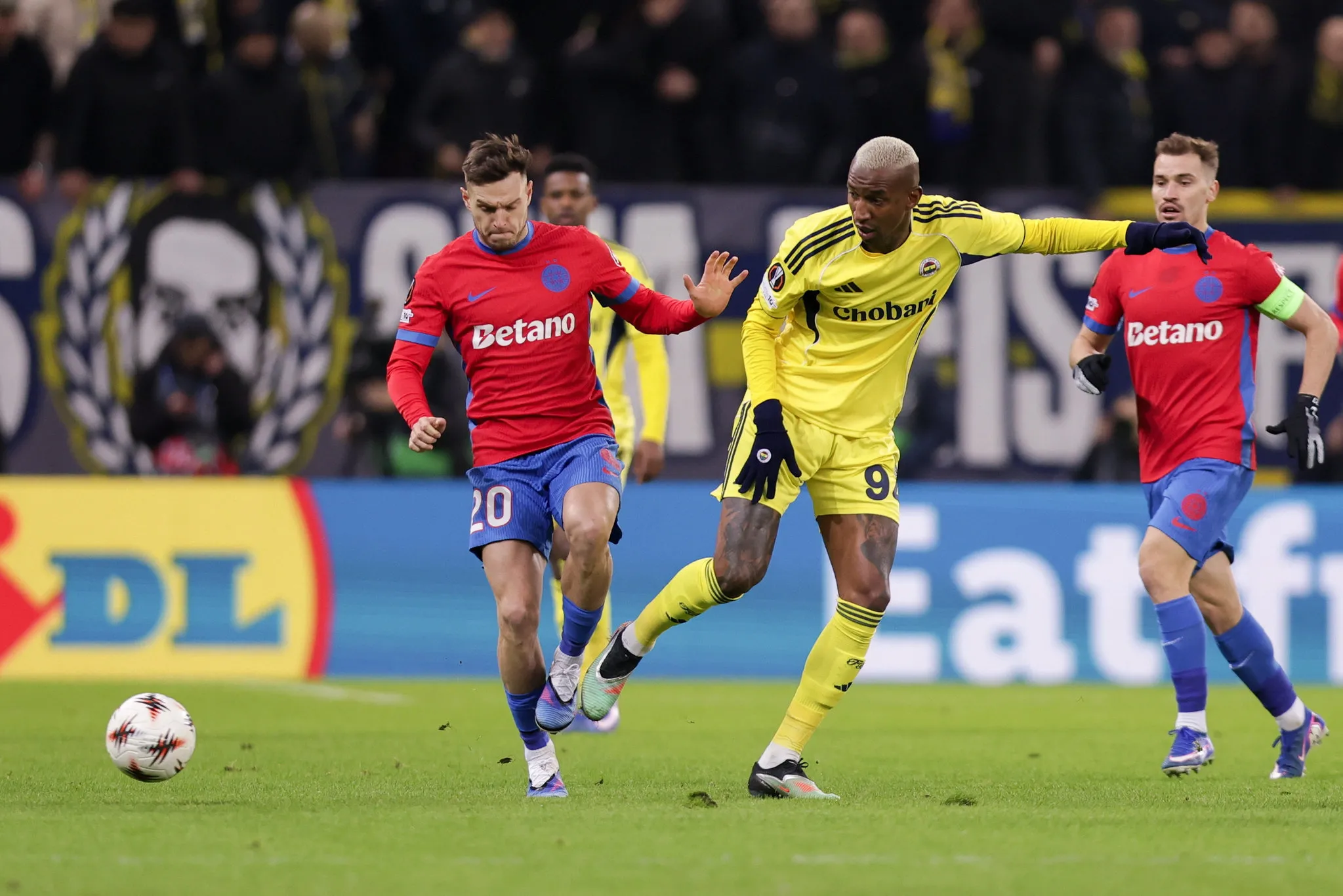 Avrupa'da Türk rüzgarı! 3 temsilcimiz de play-off’ta