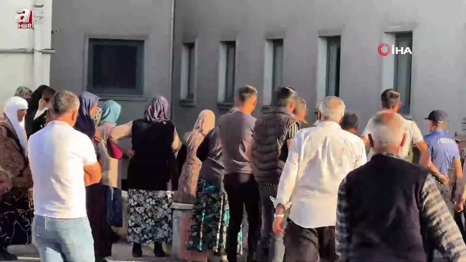 Kavgayı ayırmaya çalışırken canından oldu