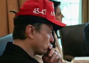 Tesla, patronu Musk'ın ipini çekti!