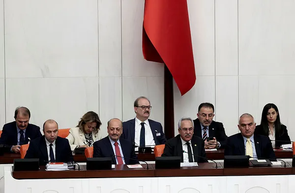 kultur-ve-turizm-bakani-mehmet-nuri-ersoydan-turizmde-ziyaretci-ve-gelir-hedefi-aciklamasi-1670527297902.jpg Kültür ve Turizm Bakanı Mehmet Nuri Ersoy'dan turizmde ziyaretçi ve gelir hedefi açıklaması - 8