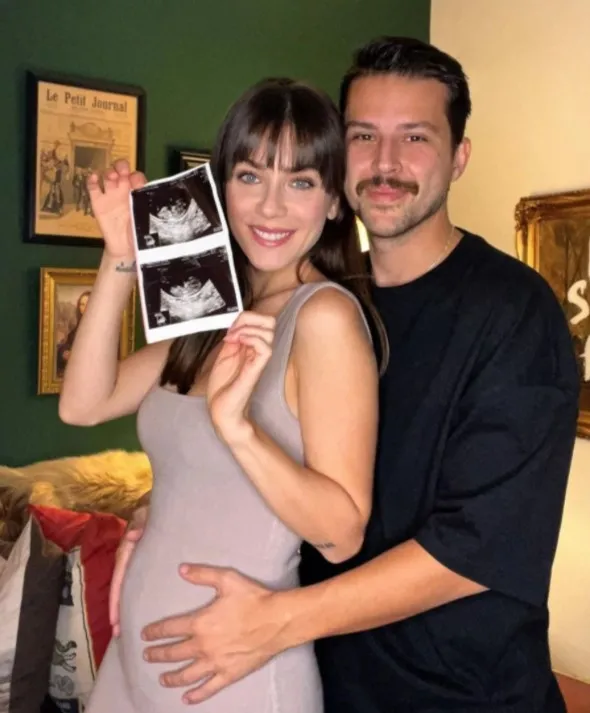 Fulya Zenginer’den müjdeli haber! Bebek geliyor