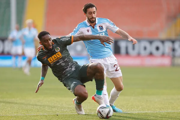 Trabzonspor’da ayrılık: Milli yıldızın sözleşmesi feshedildi