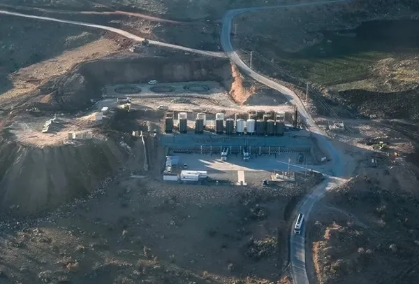 turkiyeden-yerli-petrol-hamlesi-2-sende-100-kuyu-acilacak-1700634472606.jpg Türkiye’den petrol hamlesi! Gözler o tarihe çevrildi - 3