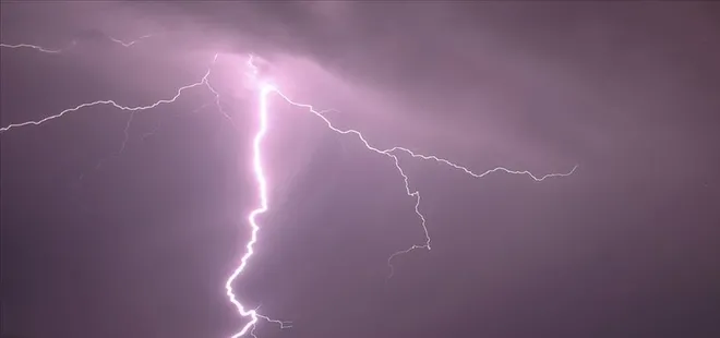 Adana'da yıldırım isabet eden kişi öldü