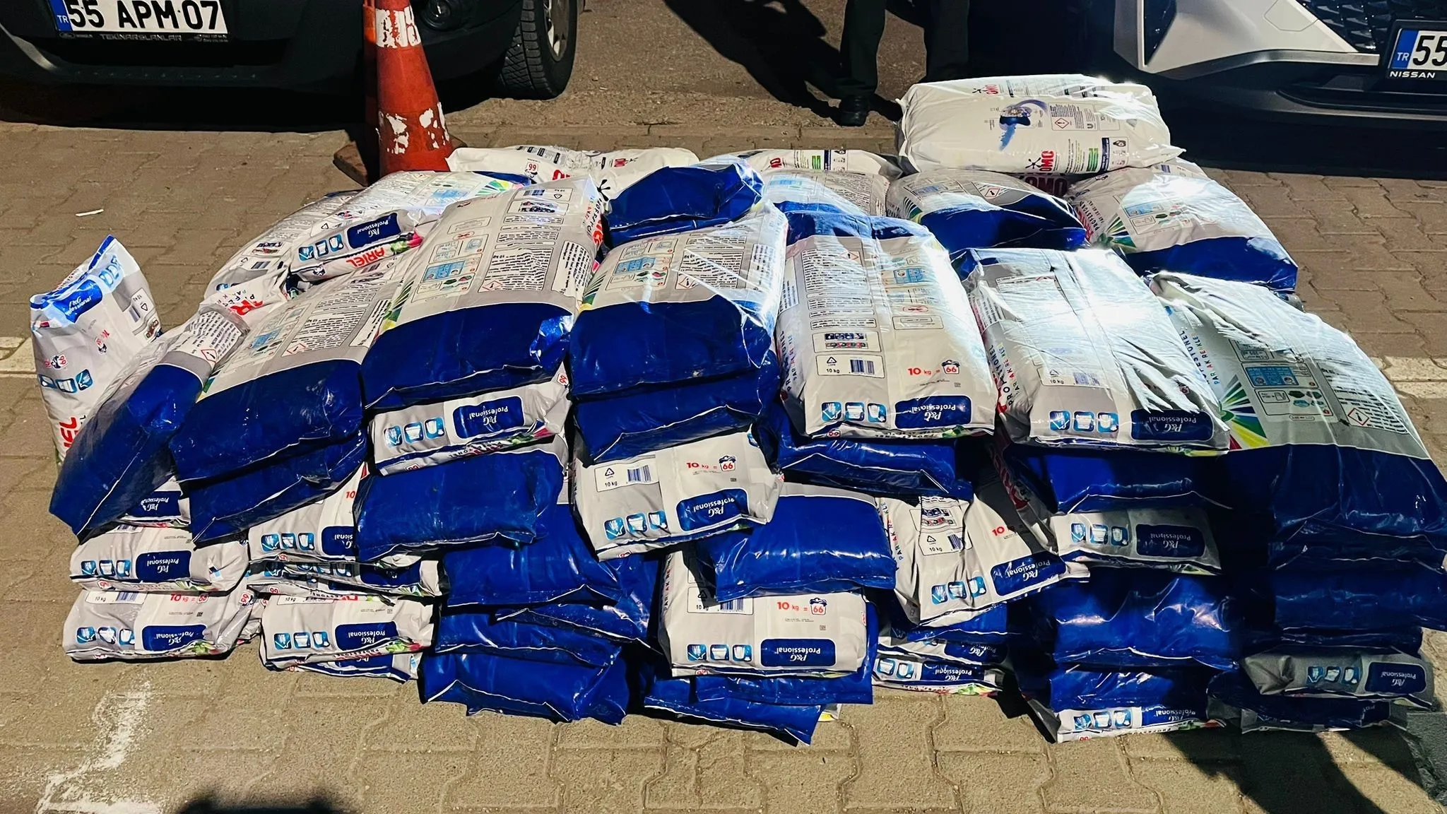 Samsun'da 1 ton 110 kilo sahte toz deterjan ele geçirildi