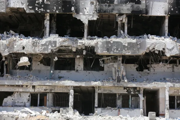 Şifa Hastanesinde bulunan üçüncü toplu mezardan 49 ceset çıkarıldı