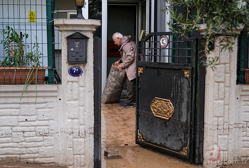 İzmir Bergama'da sel! Vatandaş CHP'ye isyan etti: Şu rezaletin tek sorumlusu belediye 10