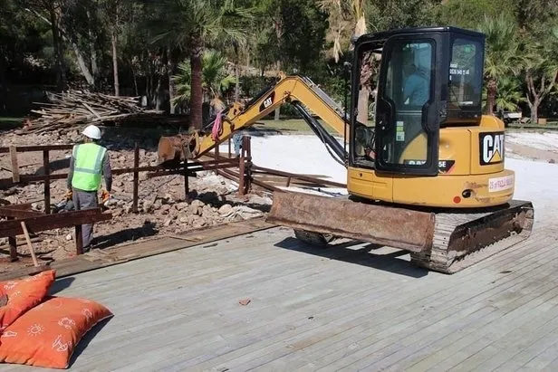 Dodo Beach’te yıkım tekrar başladı! Cumhurbaşkanlığı kararnamesi sonrası harekete geçildi